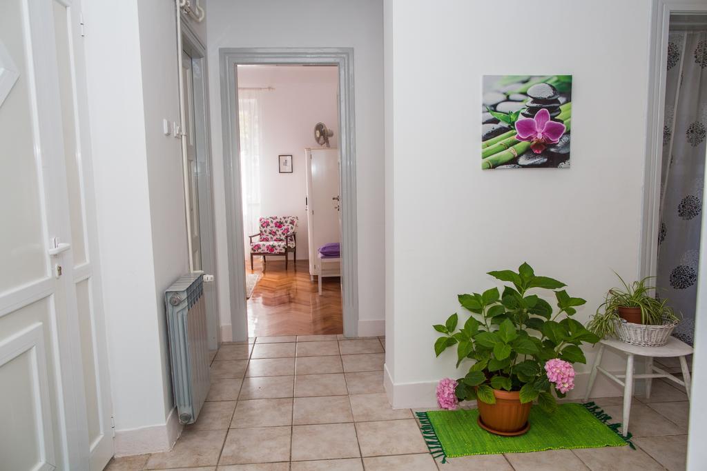 Holiday Arboretum Apartment